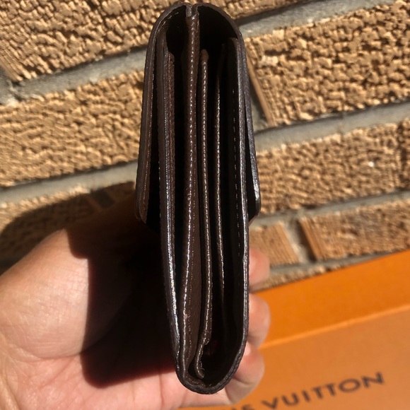 Authentic Louis Vuitton Bi-fold with coin wallet DE - Picture 6 of 13